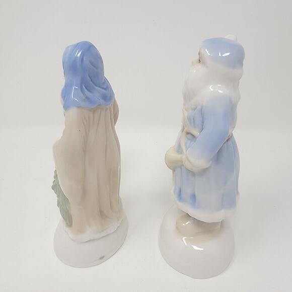 Vintage Santa Porcelain Figurine Around The World Series Set of 2 - Picture 7 of 14
